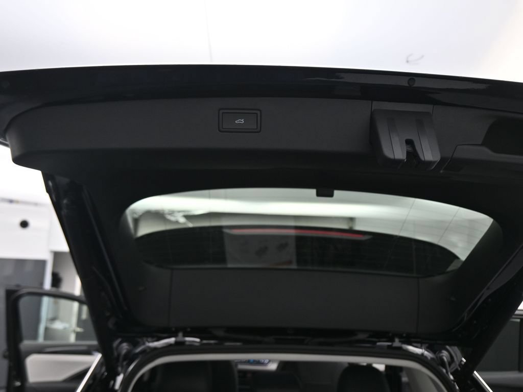 New 2026 Volkswagen Tiguan SE AWD/4WD image 41