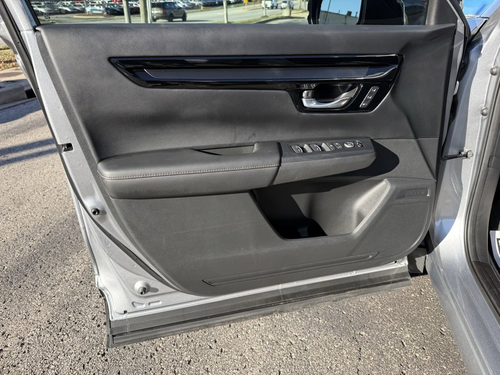 Used 2023 Honda CR-V Sport Touring image 18