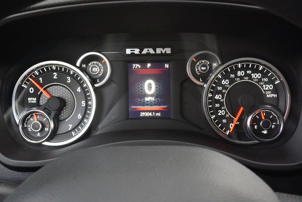 Used 2024 RAM 2500 Tradesman w/ Chrome Appearance Group image 11