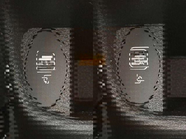 Used 2023 Hyundai Kona Limited w/ Cargo Package AWD/4WD image 25