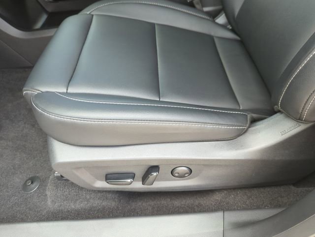 Certified 2025 Nissan Murano SV image 33