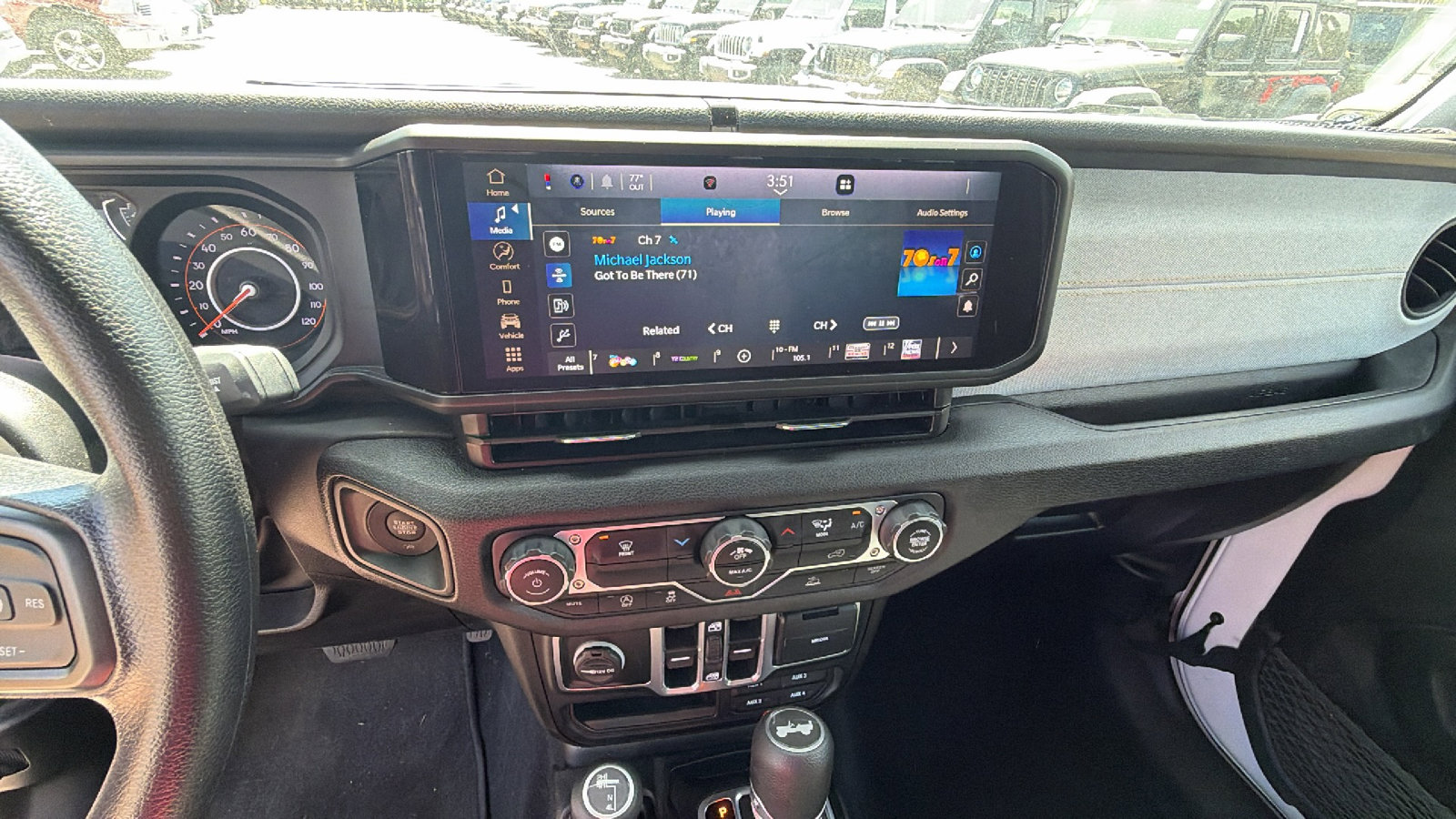 Used 2025 Jeep Wrangler Sport image 31