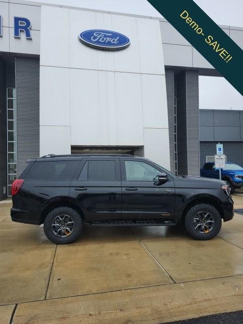 New 2025 Ford Expedition Tremor image 9