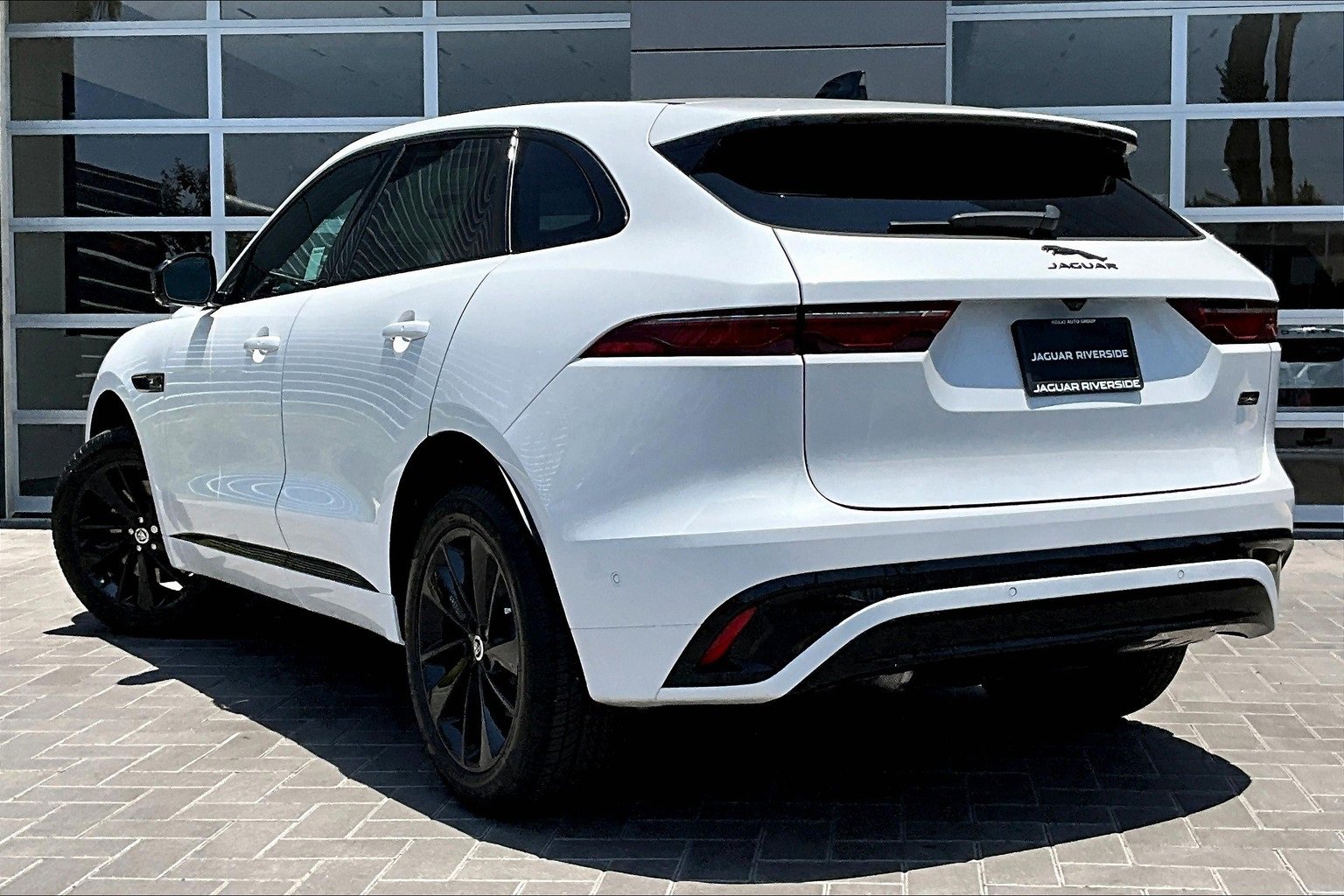 New 2026 Jaguar F-PACE R-Dynamic S image 3