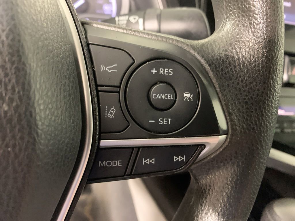 Used 2021 Toyota Camry LE FWD image 22