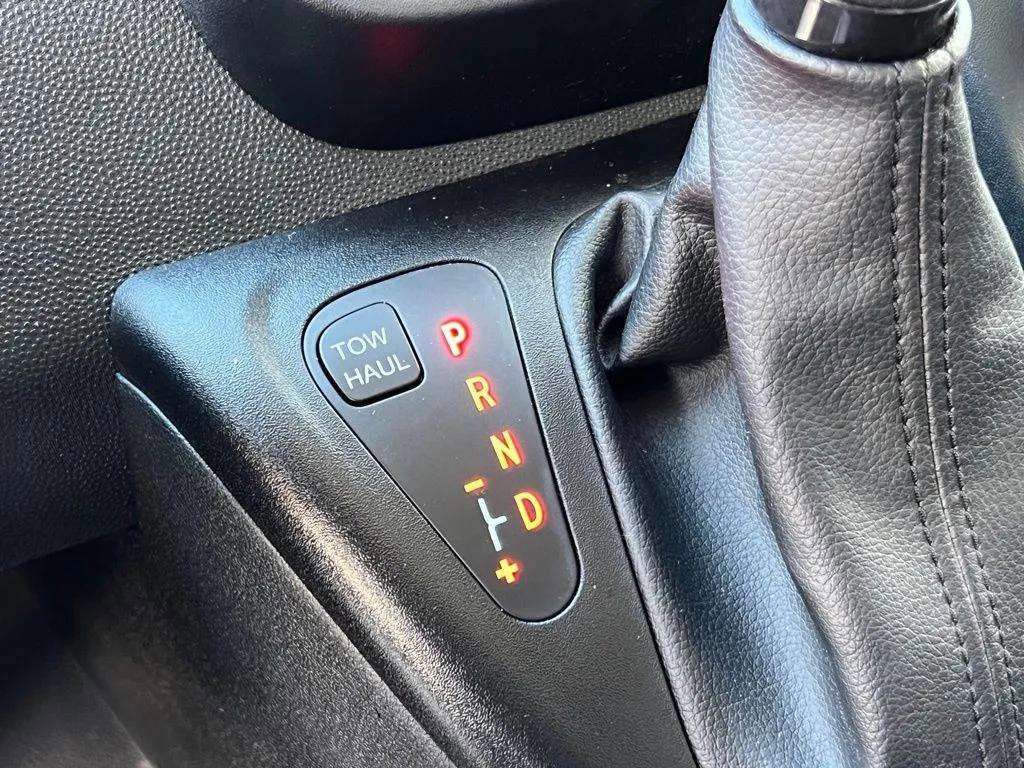 Used 2023 RAM ProMaster 2500 w/ Driver Convenience Group FWD image 14