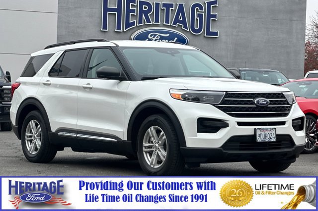 Certified 2022 Ford Explorer XLT image 2