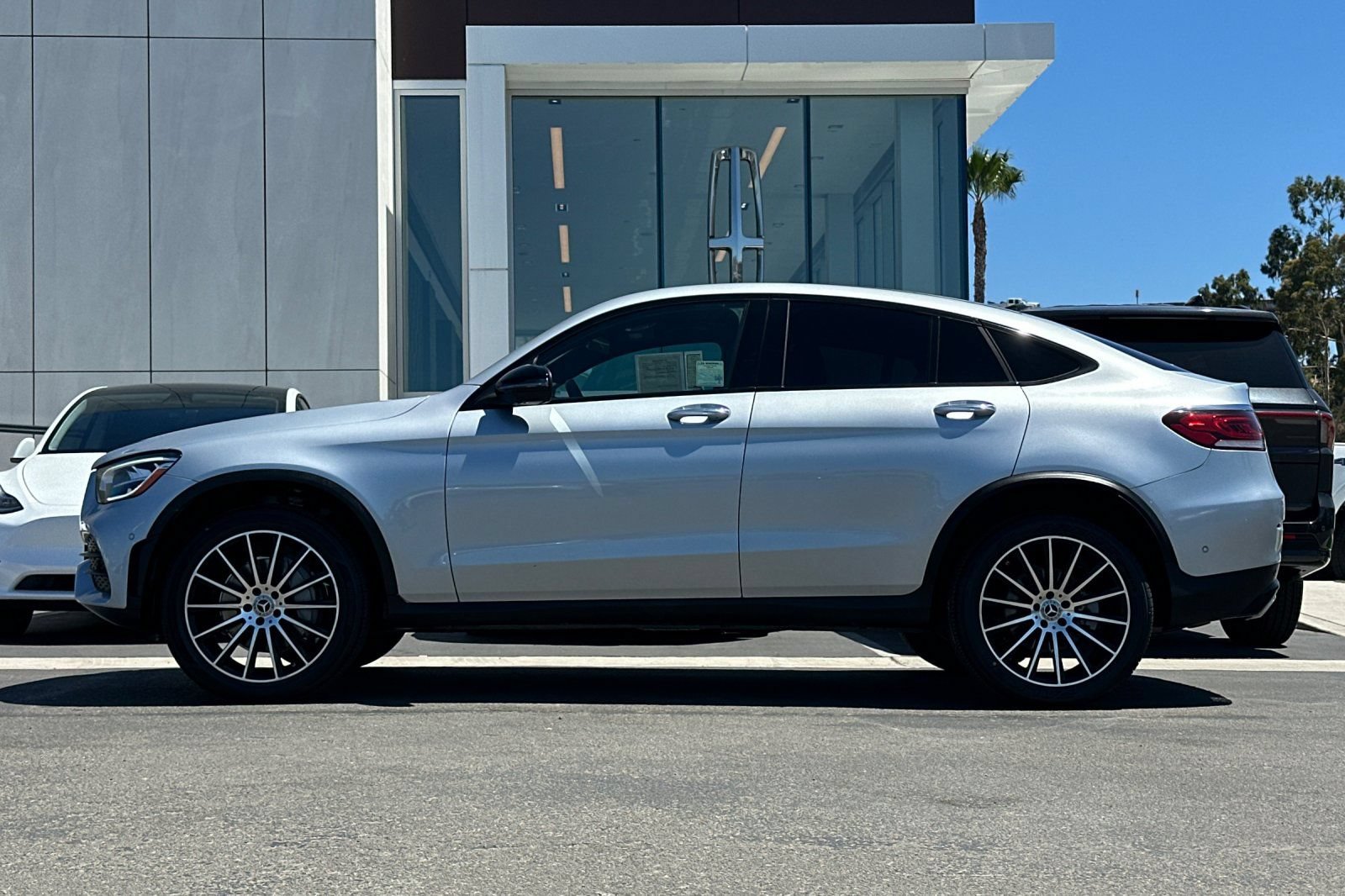 Used 2021 Mercedes-Benz GLC 300 4MATIC Coupe image 6