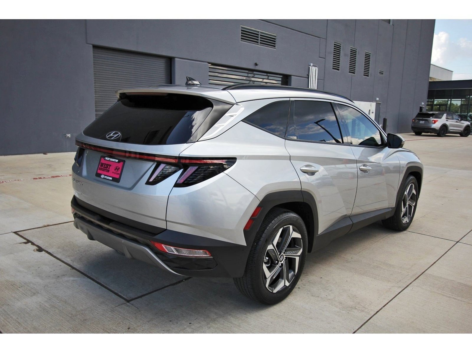 Certified 2024 Hyundai Tucson Limited FWD image 8