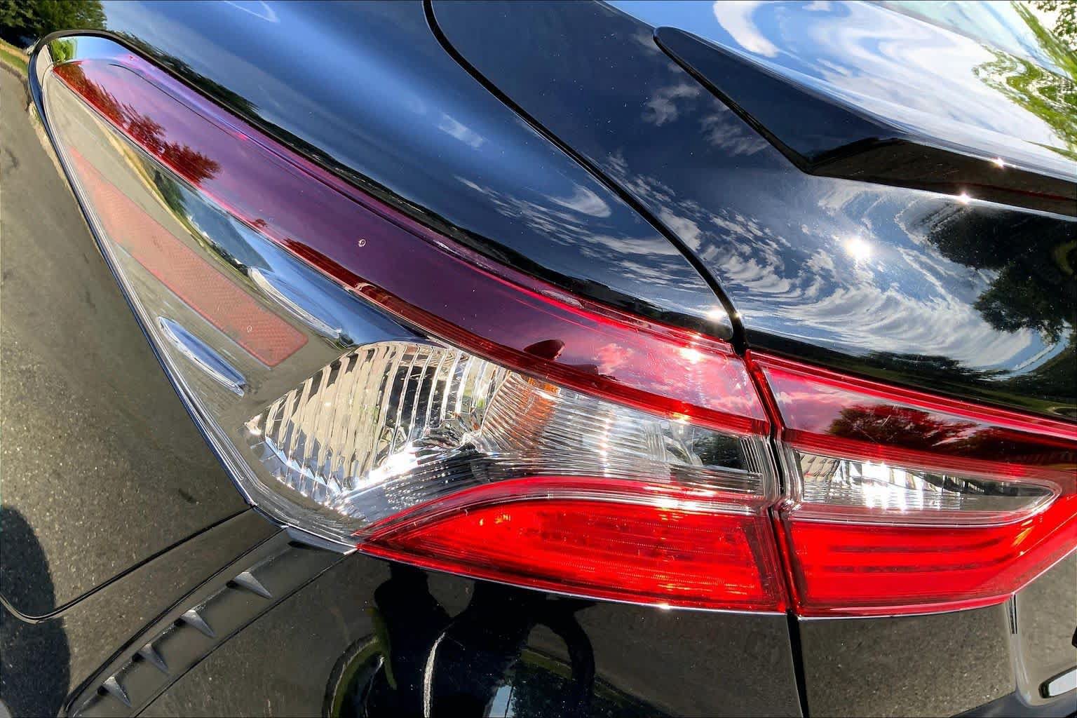 Used 2021 Toyota Camry SE AWD/4WD image 29