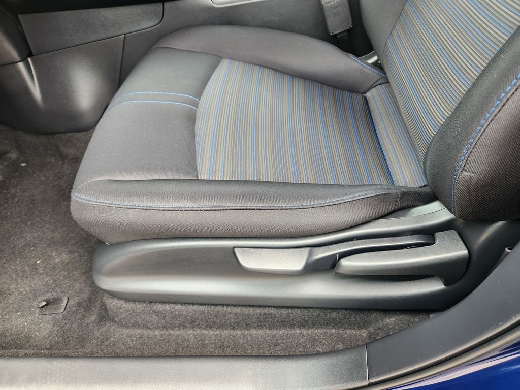 Used 2025 Nissan Leaf S FWD image 20