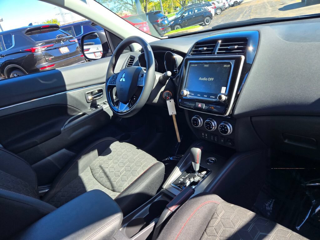 New 2027 Mitsubishi Outlander Sport LE AWD/4WD image 5
