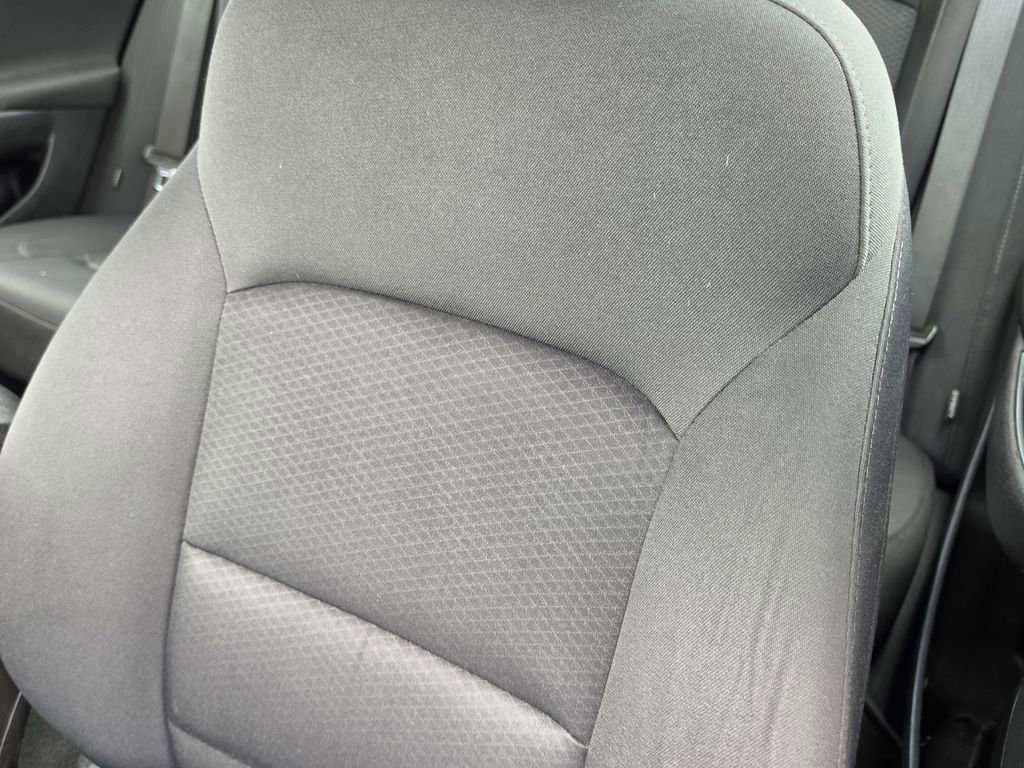 Used 2021 Chevrolet Malibu LT FWD image 26