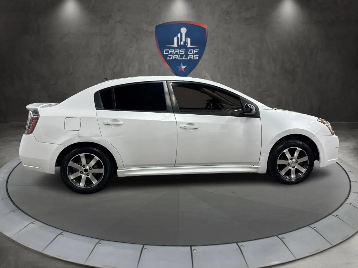 Used 2012 Nissan Sentra 2.0 SR w/ Special Edition Pkg FWD image 6