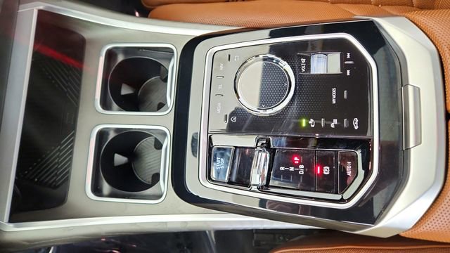 Used 2023 BMW i7 xDrive60 image 50