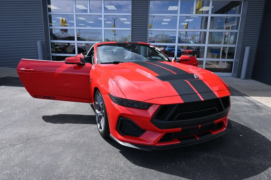New 2026 Ford Mustang GT Premium w/ GT Performance Package RWD image 8