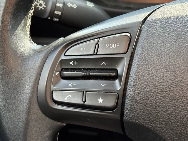 Used 2024 Hyundai Venue SEL FWD image 18
