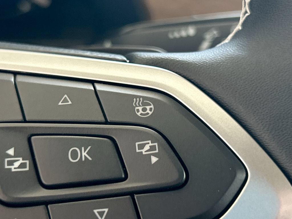 New 2026 Volkswagen Atlas SE FWD image 17