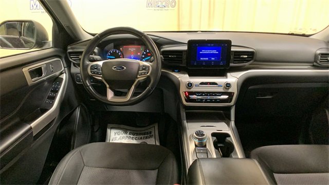 Used 2022 Ford Explorer XLT image 26
