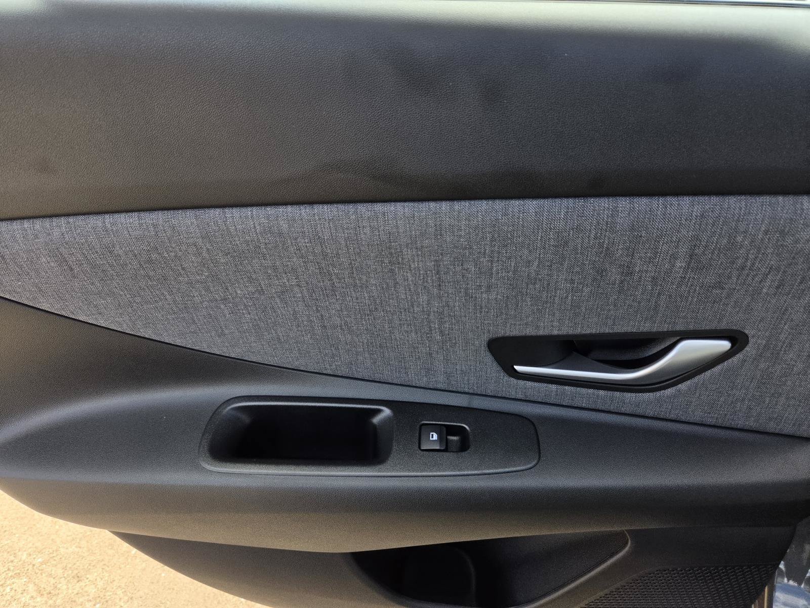 New 2026 Hyundai Elantra SEL Sport FWD image 9