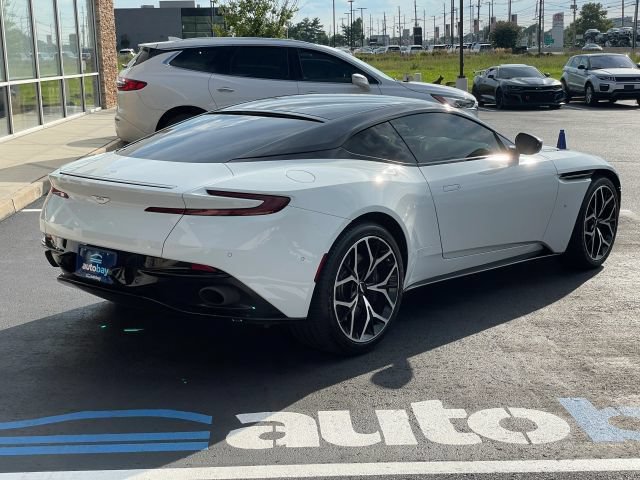 Used 2017 Aston Martin DB11 V12 RWD image 10