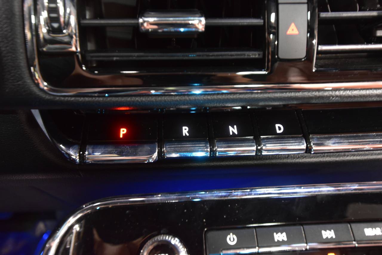 Used 2018 Lincoln Navigator L Reserve w/ Technology Package AWD/4WD image 30