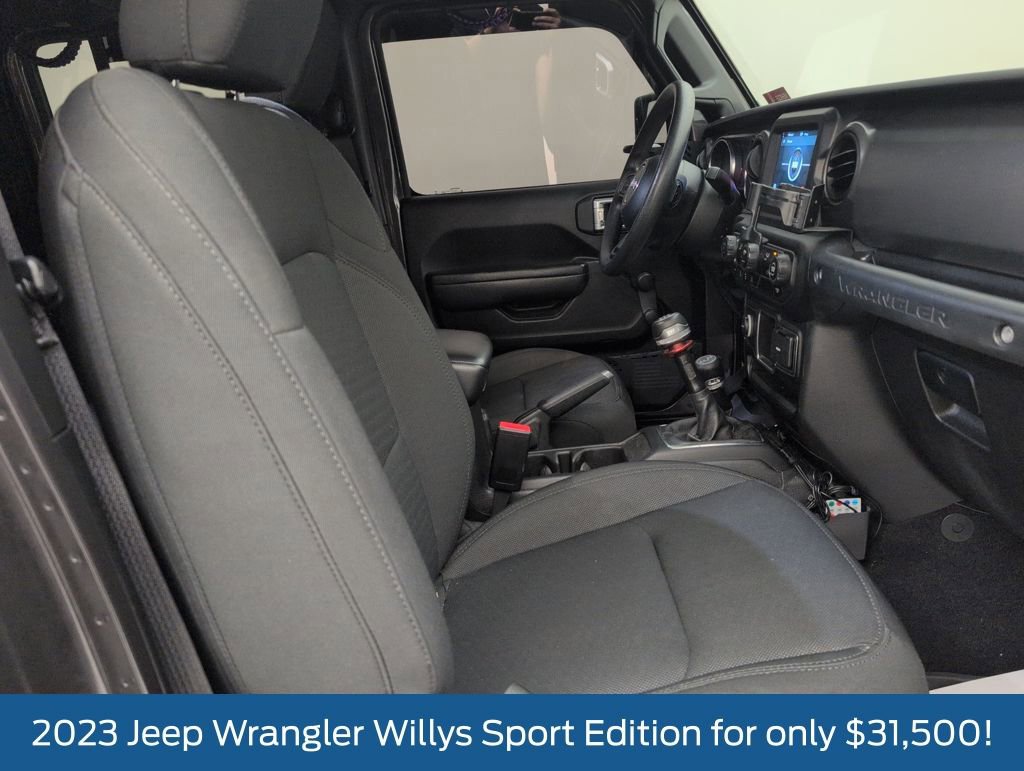 Used 2023 Jeep Wrangler Willys image 16