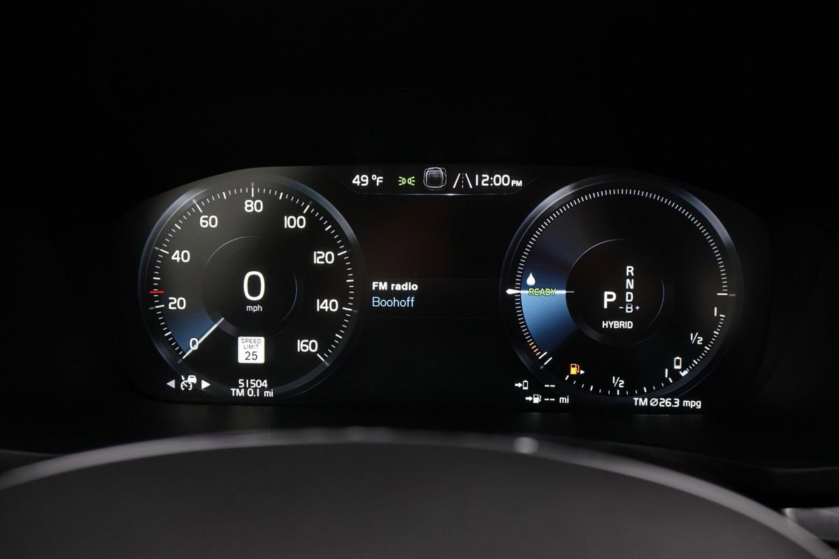 Used 2022 Volvo S60 T8 Inscription image 27