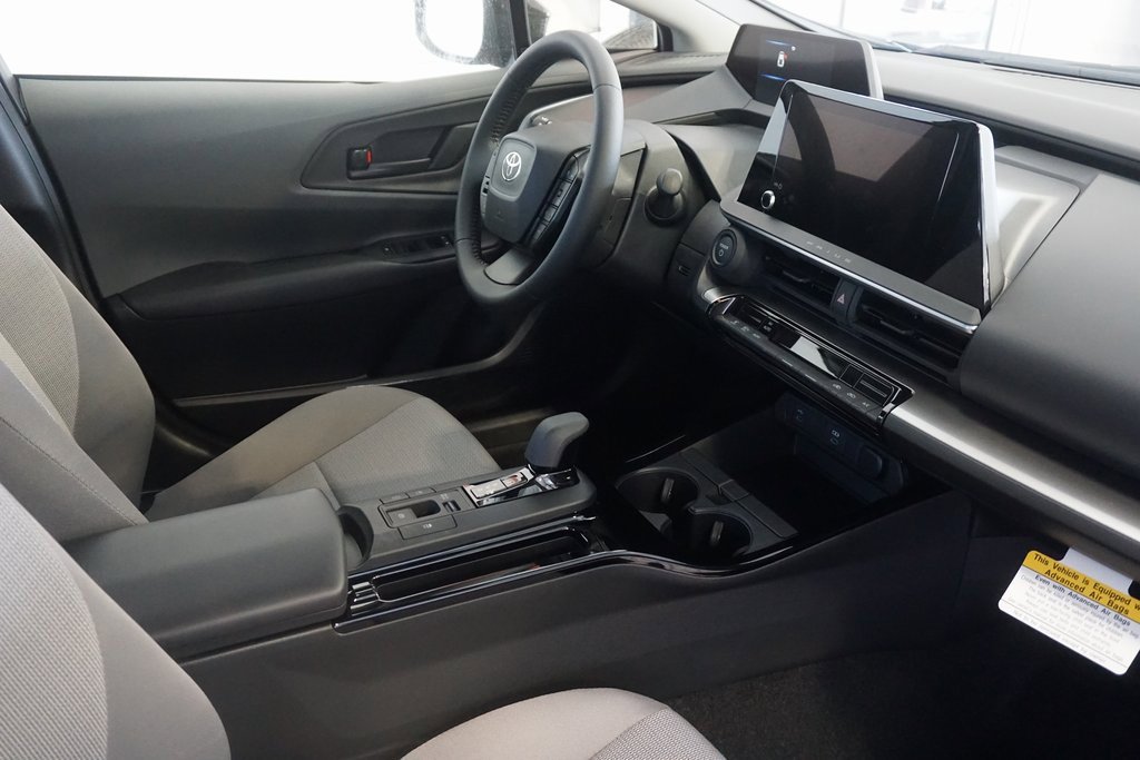 New 2026 Toyota Prius LE image 24