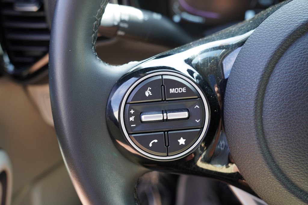 Certified 2023 Kia Soul EX FWD image 31