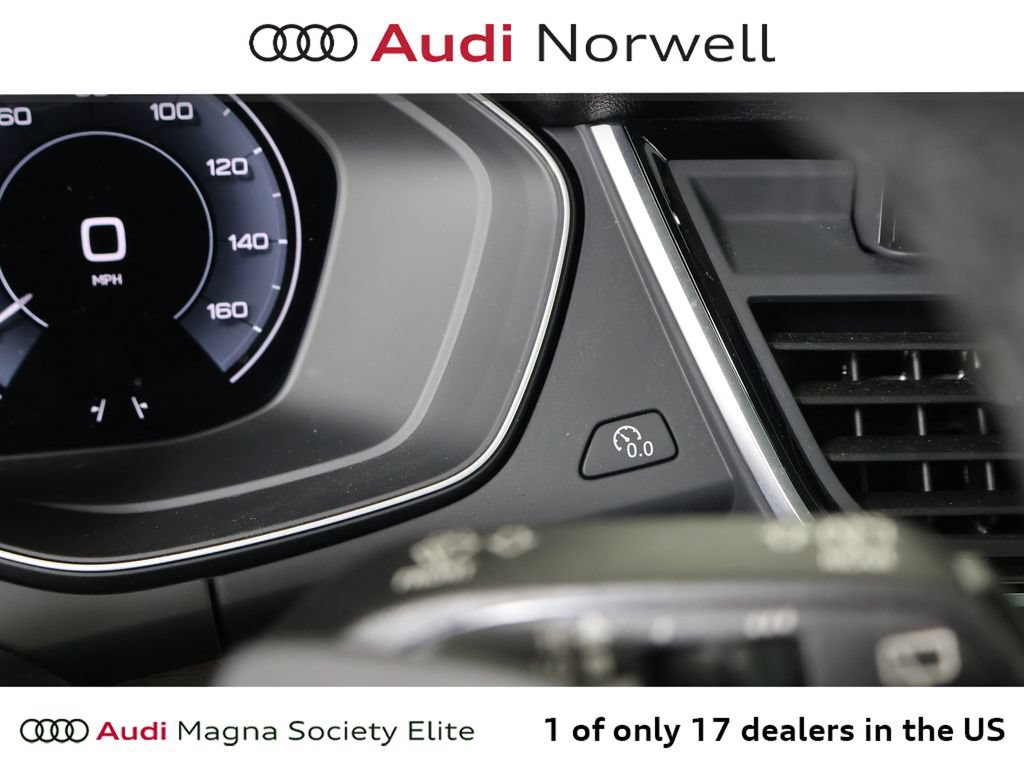 Used 2024 Audi Q5 e Premium Plus w/ Premium Plus Package AWD/4WD image 30