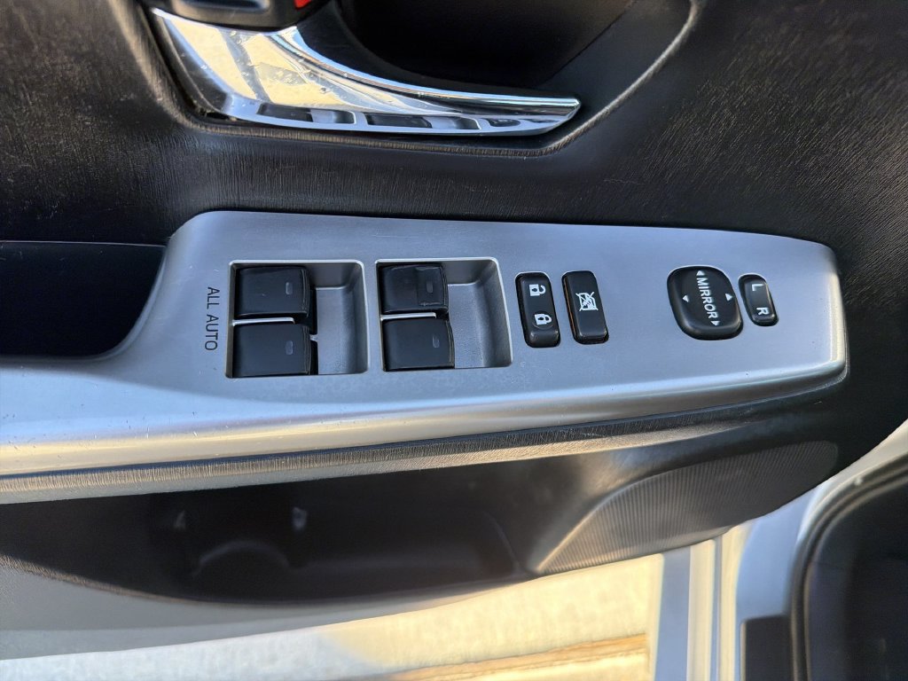 Used 2015 Toyota Prius V Four FWD image 10