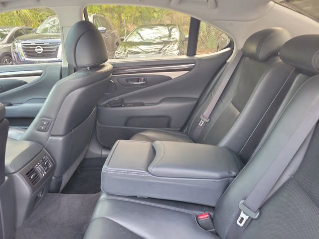 Used 2015 Lexus LS 460 w/ Comfort Package image 27