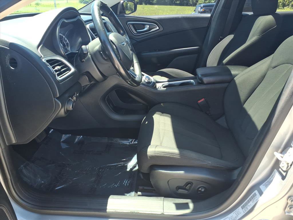 Used 2016 Chrysler 200 Limited w/ Anniversary Edition FWD image 22