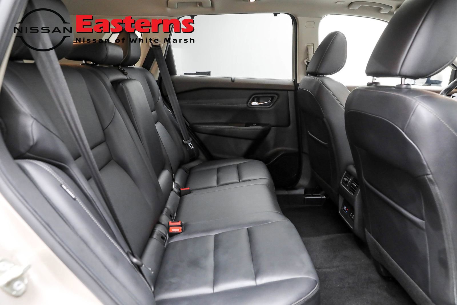 Used 2022 Nissan Rogue SL w/ SL Premium Package image 35