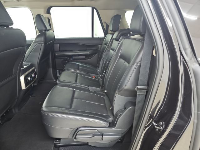 Used 2024 Ford Expedition Max XLT image 5