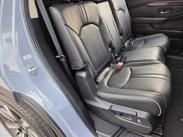 Used 2024 Honda Pilot Elite image 19