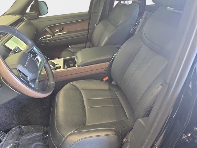 Certified 2025 Land Rover Range Rover Long Wheelbase Autobiography AWD/4WD image 18