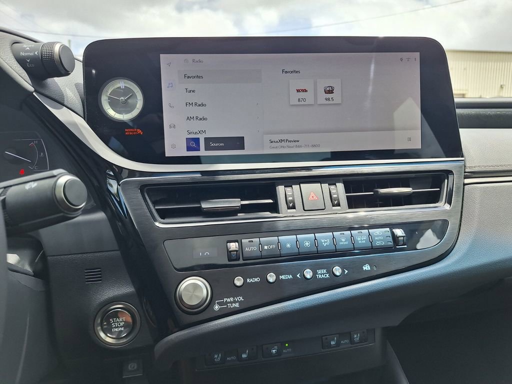 Used 2024 Lexus ES 350 w/ Premium Package image 16