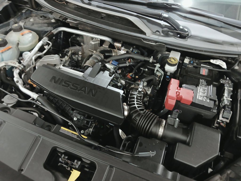 Used 2026 Nissan Rogue SV AWD/4WD image 31