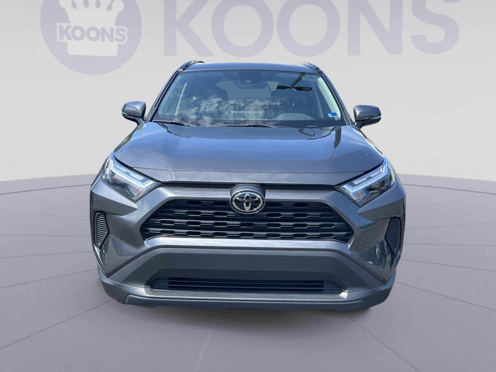 Used 2025 Toyota RAV4 XLE FWD image 7