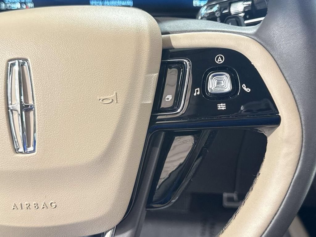 Certified 2023 Lincoln Corsair AWD w/ Equipment Group 101A image 20