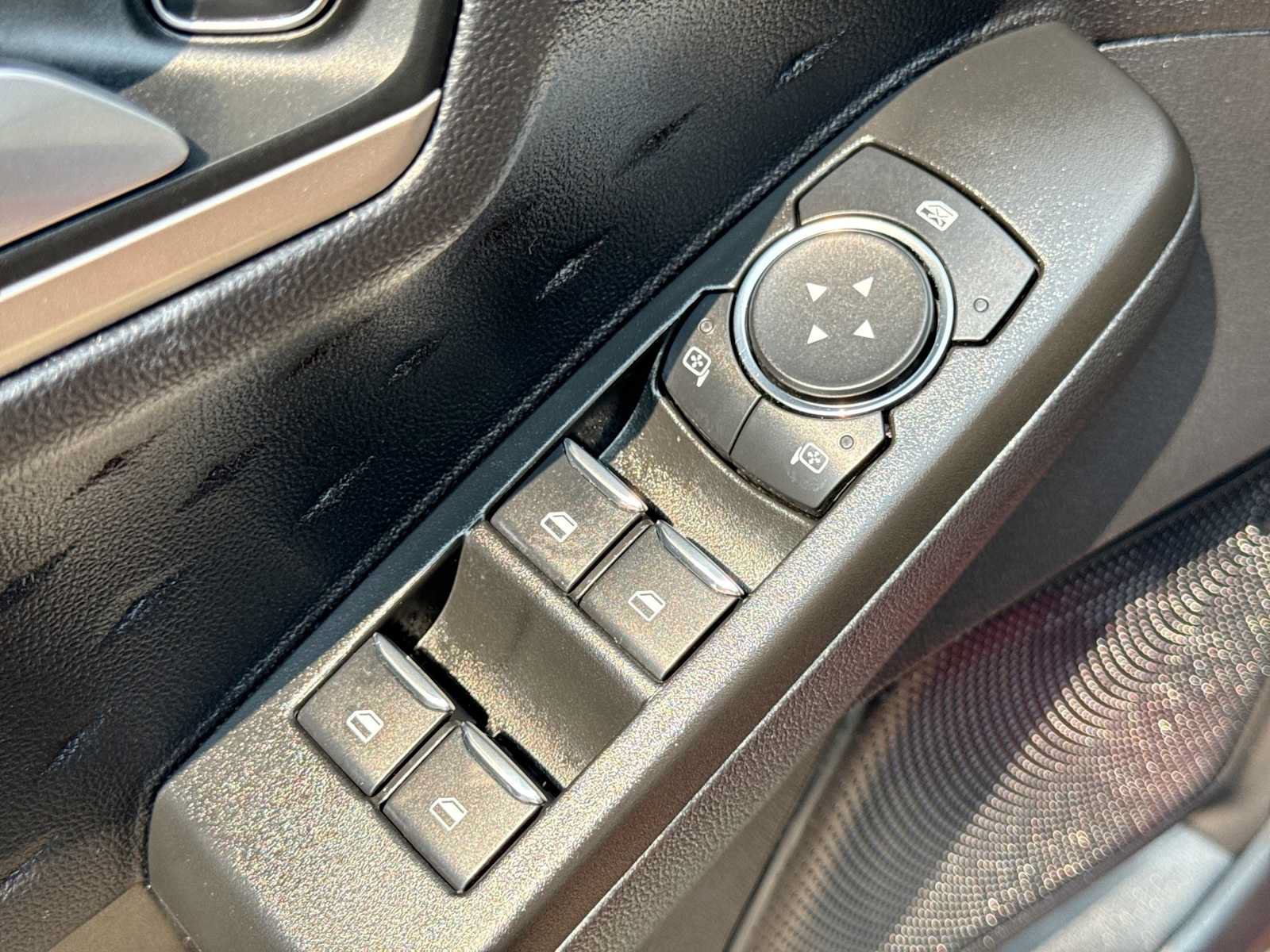Certified 2020 Ford Escape SE FWD image 16