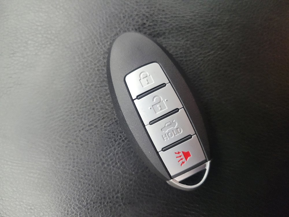 Used 2019 Nissan Pathfinder SL AWD/4WD image 32