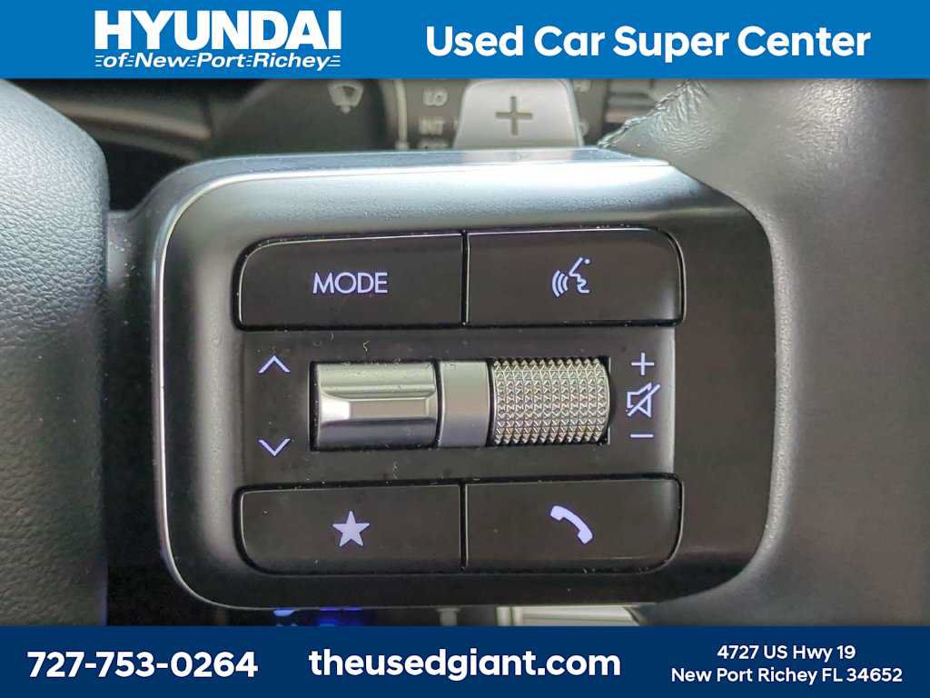 Used 2025 Hyundai Santa Fe XRT AWD/4WD image 32