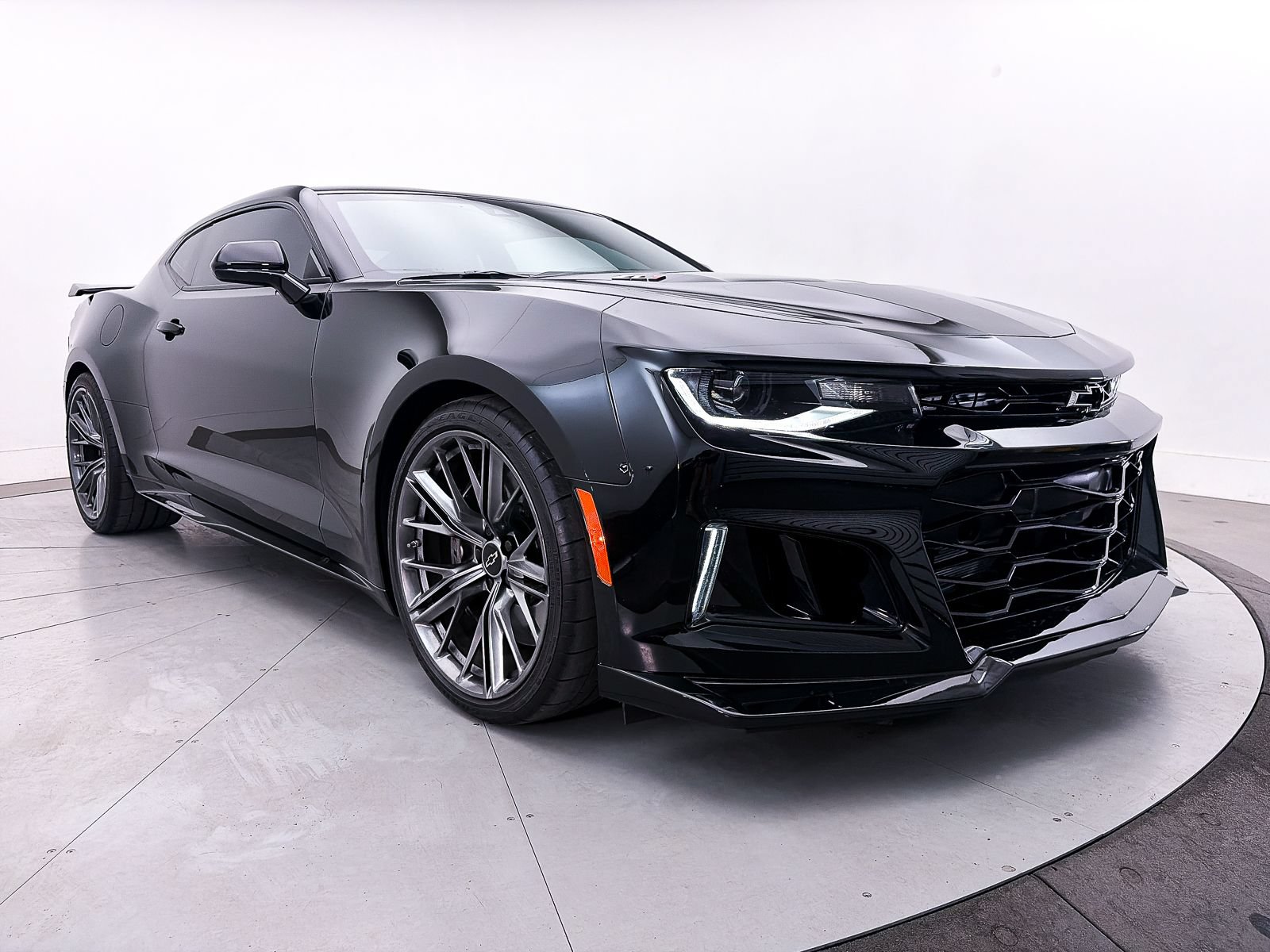 Used 2023 Chevrolet Camaro ZL1 RWD image 13