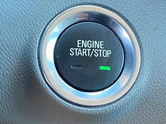 Used 2022 GMC Terrain SLT w/ Tech Package image 14