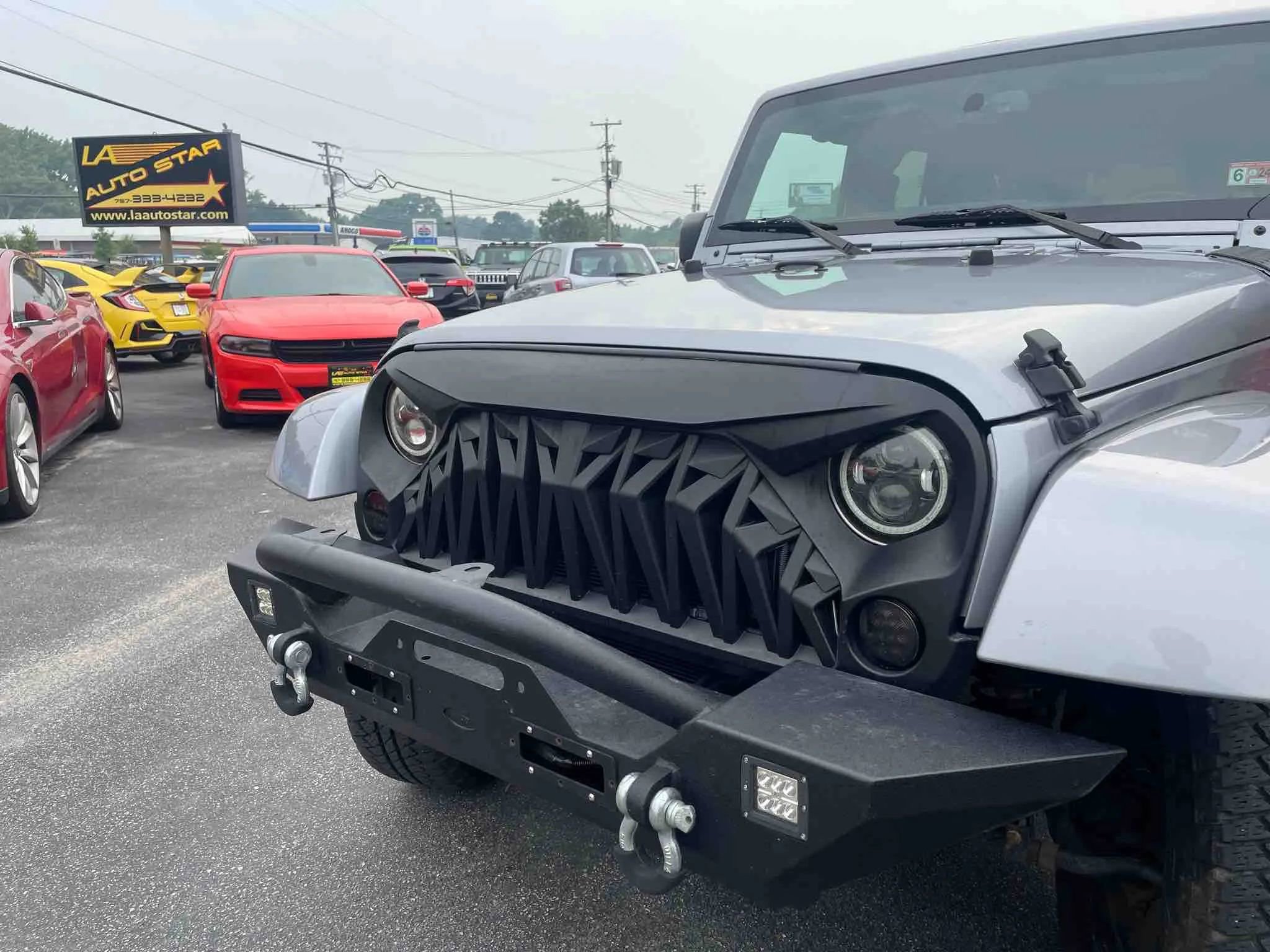 Used 2018 Jeep Wrangler Unlimited Sahara image 10