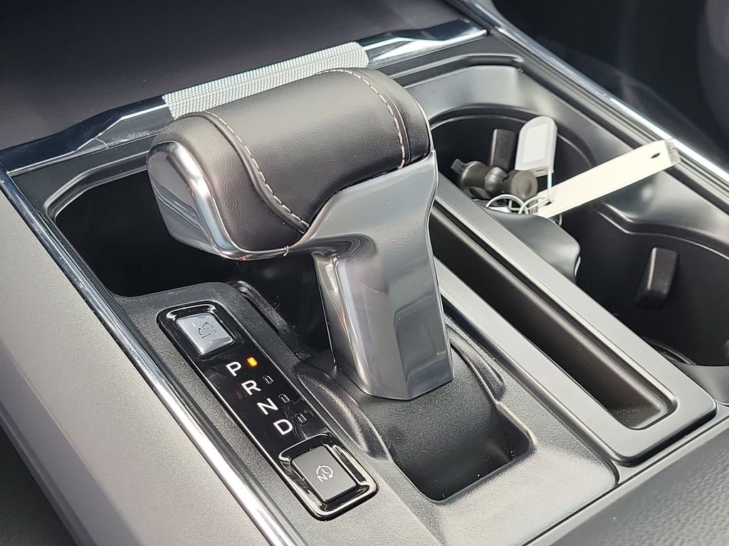 Used 2025 Ford F150 Lightning Flash image 28