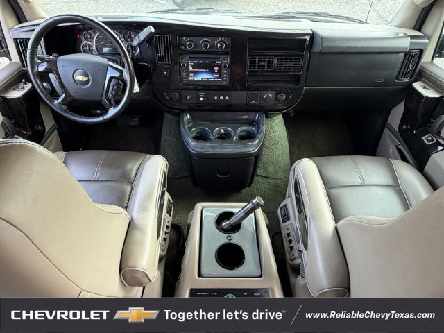 Used 2018 Chevrolet Express 2500 Extended w/ Enhanced Convenience Package RWD image 12